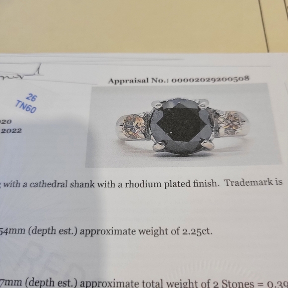 10ct Gold Black Diamond 2.25ct + 2 Brilliant Side Clear Diamonds With Apprasial - Picture 6 of 13